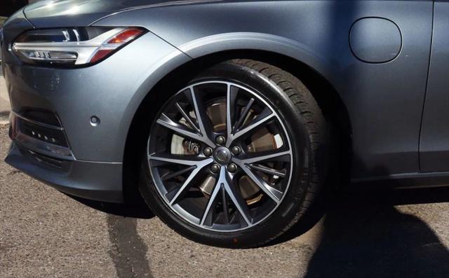 2018 Volvo S90 T8 Momentum