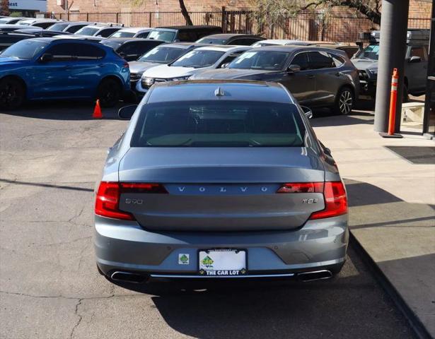 2018 Volvo S90 T8 Momentum