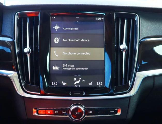 2018 Volvo S90 T8 Momentum