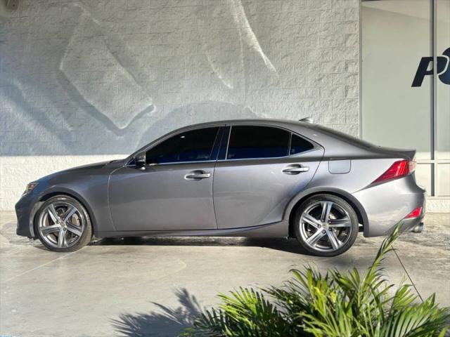 2018 Lexus IS 300 300