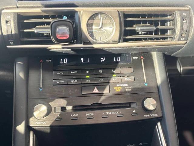 2018 Lexus IS 300 300