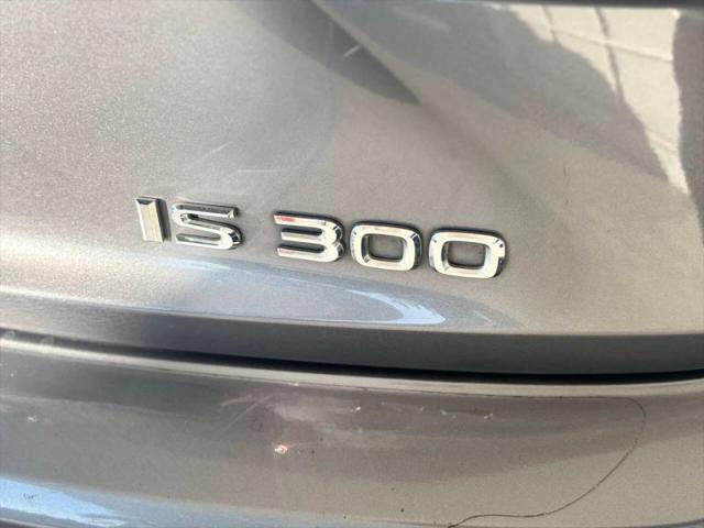 2018 Lexus IS 300 300