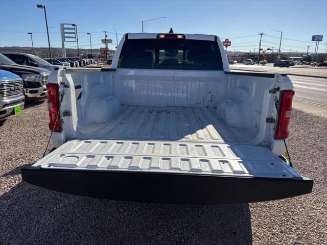 2025 Ram 1500 Big Horn Crew Cab 4x4 5'7" Box