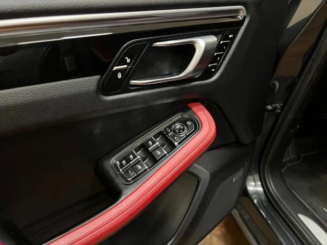 2018 Porsche Macan S