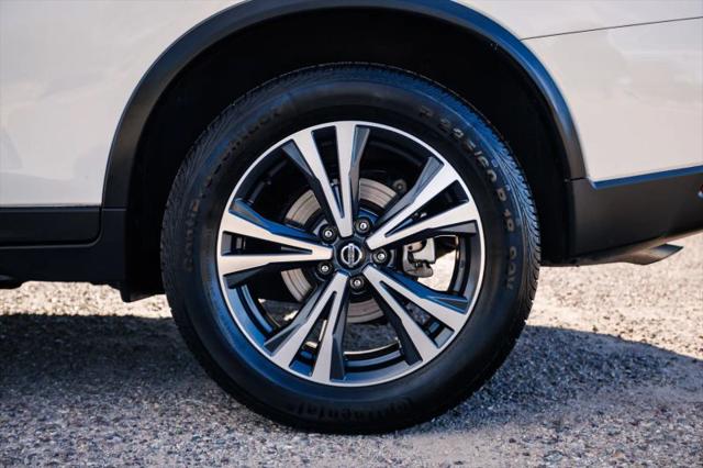 2020 Nissan Rogue SV FWD