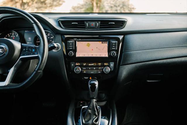 2020 Nissan Rogue SV FWD