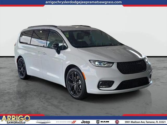 2026 Chrysler Pacifica Select for sale in Tamarac, FL
