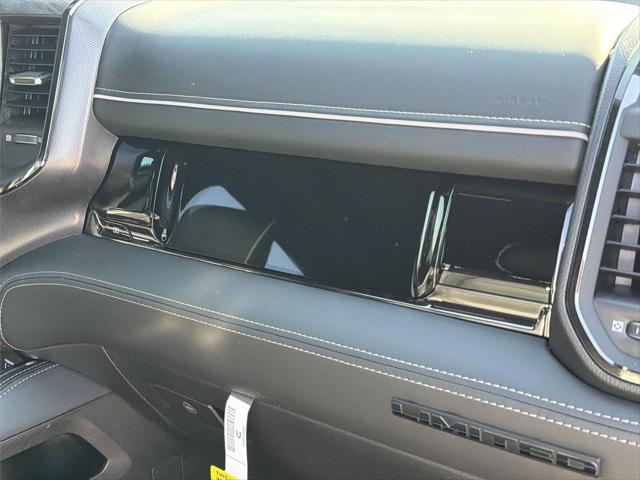 2026 Ram 1500 Limited Crew Cab 4x4 5'7" Box