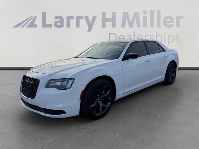 2023 Chrysler 300 Touring