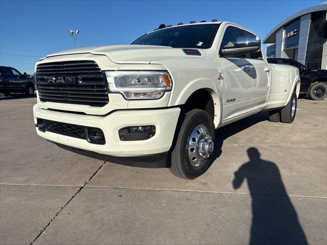 2022 RAM 3500 Laramie Crew Cab 4x4 8 Box