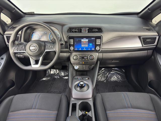 2025 Nissan LEAF S