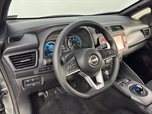 2025 Nissan LEAF S
