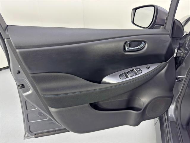 2025 Nissan LEAF S