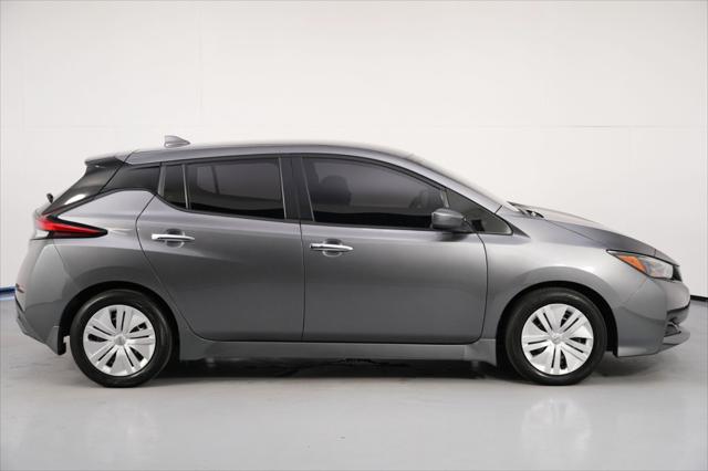 2025 Nissan LEAF S
