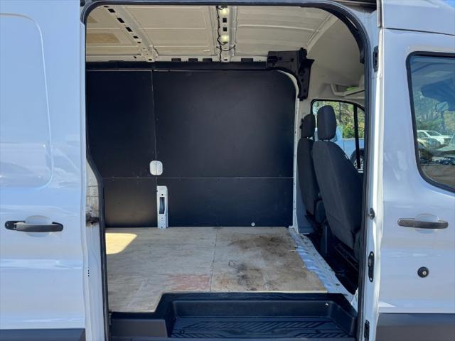 2017 Ford Transit T-250 148" Med Rf 9000 GVWR Sliding RH Dr