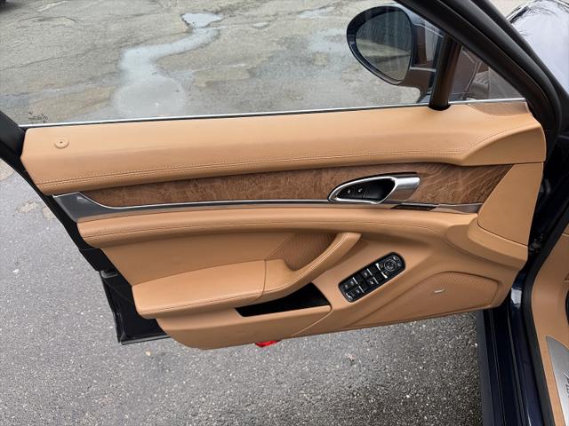 2015 Porsche Panamera 4S Executive