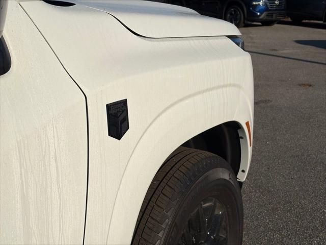 2026 Nissan Frontier Crew Cab SV 4x2
