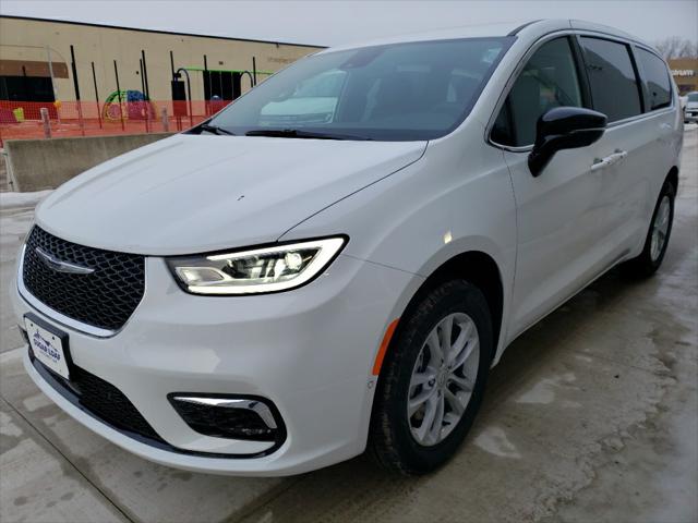 2026 Chrysler Pacifica Select AWD