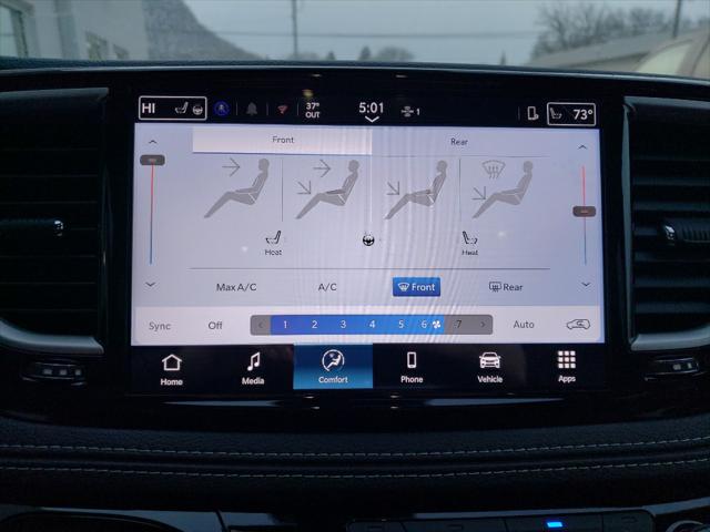 2026 Chrysler Pacifica Select AWD