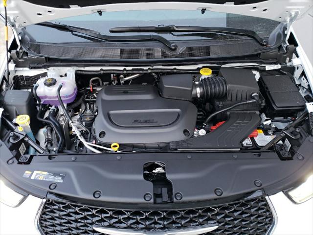 2026 Chrysler Pacifica Select AWD