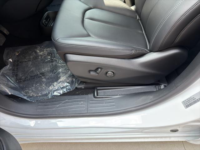 2026 Chrysler Pacifica Select AWD