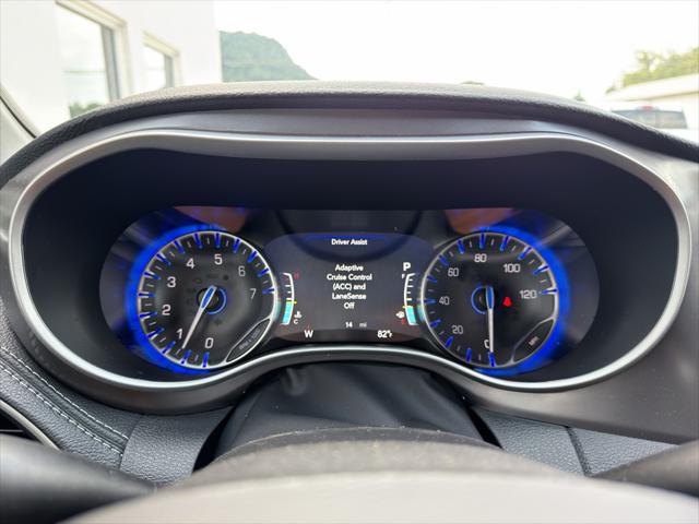 2026 Chrysler Pacifica Select AWD