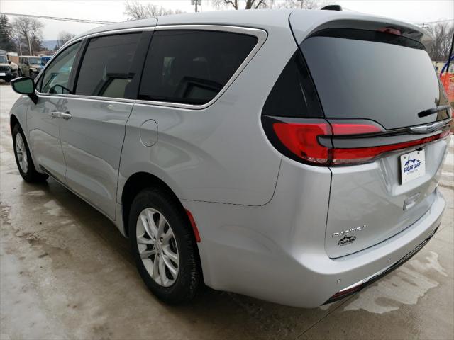 2026 Chrysler Pacifica Select AWD