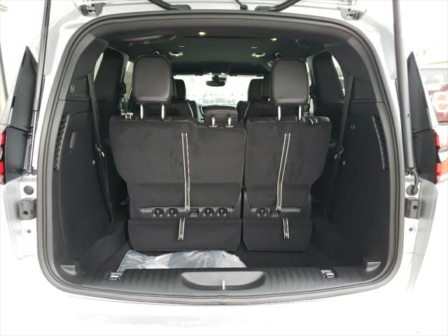 2026 Chrysler Pacifica Select AWD