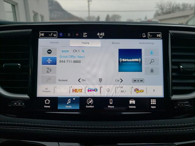 2026 Chrysler Pacifica Select AWD