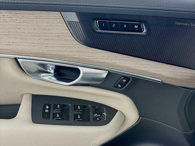 2026 Volvo XC90 Plug-In Hybrid Plus, T8 AWD, Electric/Gasoline, Bright, 7 Seats