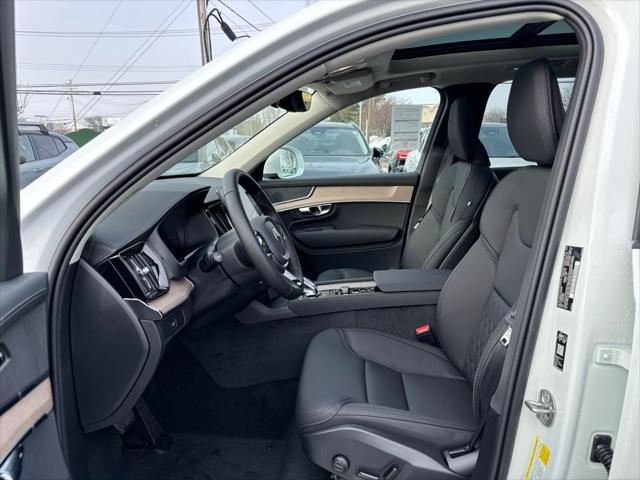 2026 Volvo XC90 Plus, B6 AWD Gas (mild hybrid), Gasoline, Bright, 7 Seats