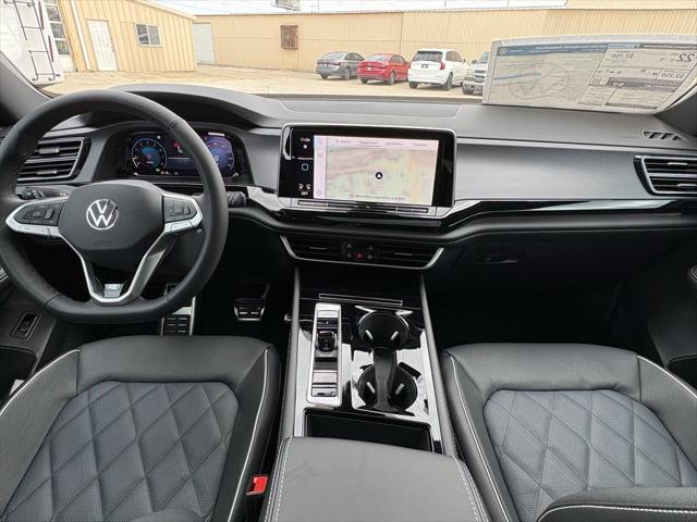 2026 Volkswagen Atlas Cross Sport SEL Premium R-Line