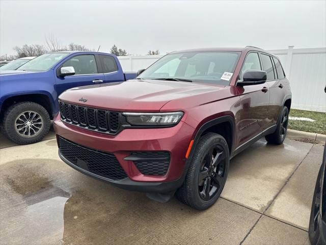 2022 Jeep Grand Cherokee Altitude 4x4 2022 Jeep Grand Cherokee Altitude 4x4