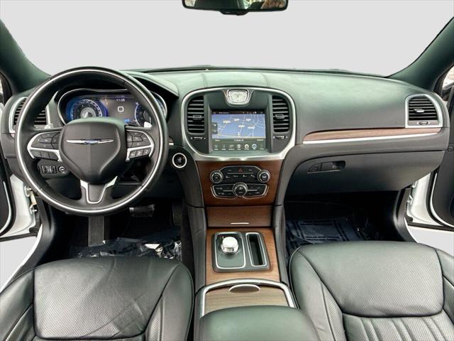 2015 Chrysler 300C Platinum