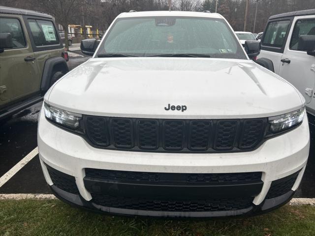 2023 Jeep Grand Cherokee L Altitude 4x4