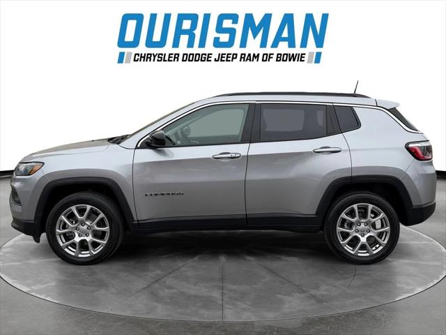 2022 Jeep Compass Latitude Lux 4x4 2022 Jeep Compass Latitude Lux 4x4