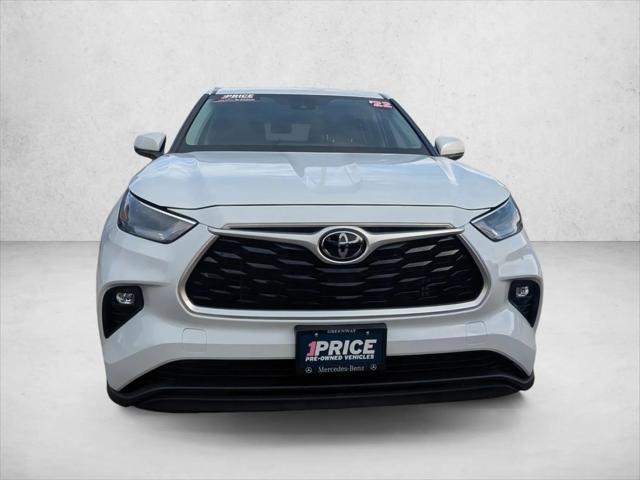 2022 Toyota Highlander LE