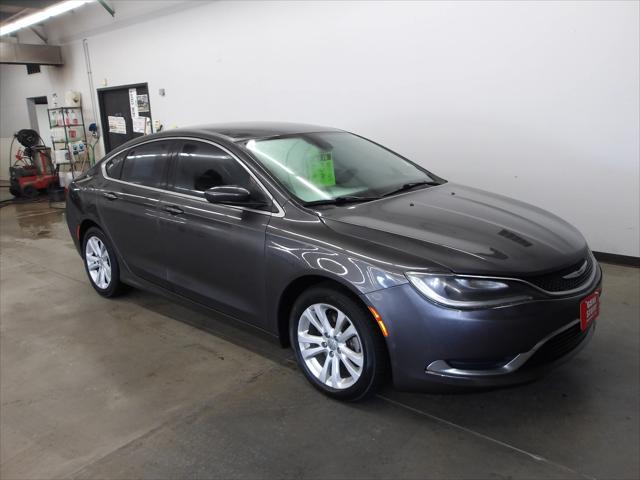 2016 Chrysler 200 Limited