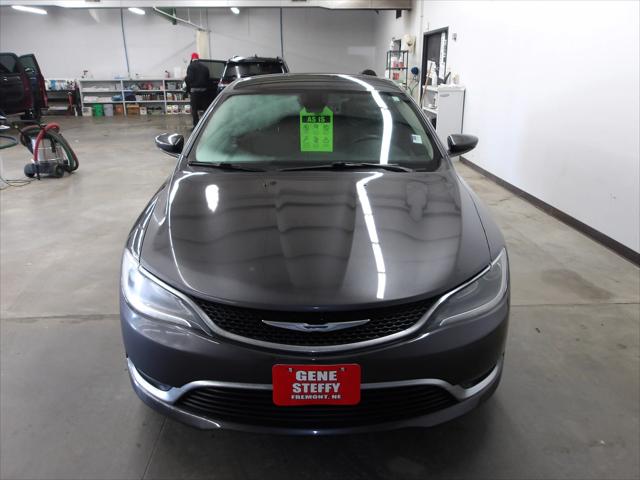 2016 Chrysler 200 Limited