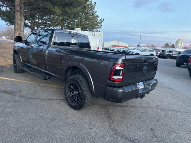 2020 RAM 3500 Laramie Crew Cab 4x4 8 Box