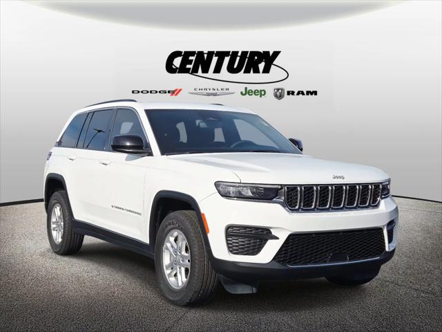 2024 Jeep Grand Cherokee Laredo 4x4