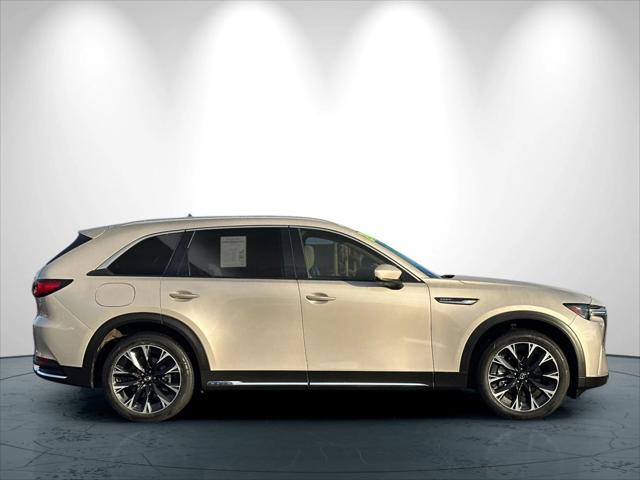 2024 Mazda CX-90 PHEV Premium Plus