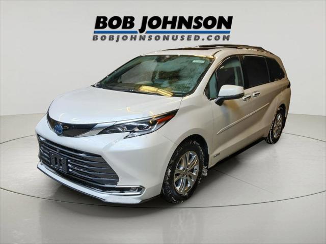 2021 Toyota Sienna Platinum