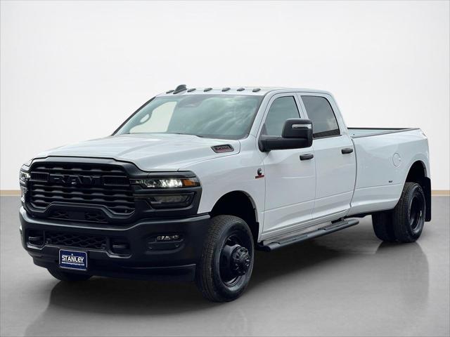 2026 RAM Ram 3500 RAM 3500 TRADESMAN CREW CAB 4X4 8 BOX