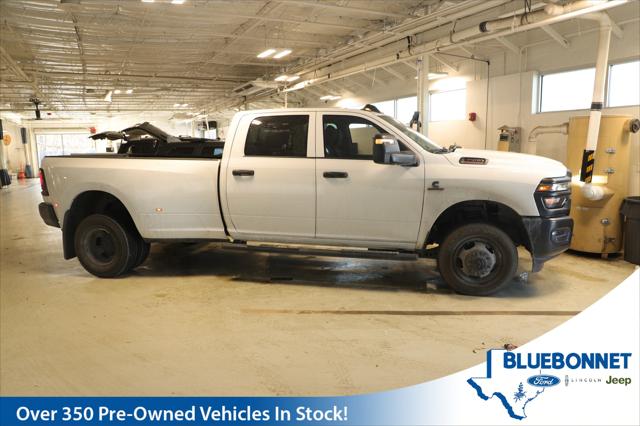 2026 RAM 3500 Tradesman Crew Cab 4x4 8 Box