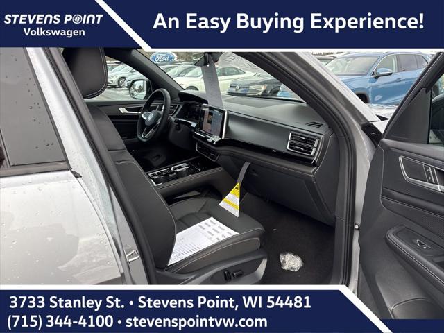 2026 Volkswagen Atlas Cross Sport SEL R-Line Black