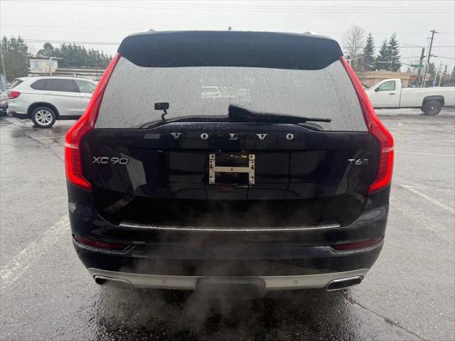 2017 Volvo XC90 T6 Momentum