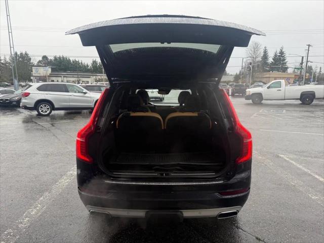 2017 Volvo XC90 T6 Momentum