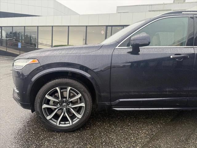 2017 Volvo XC90 T6 Momentum