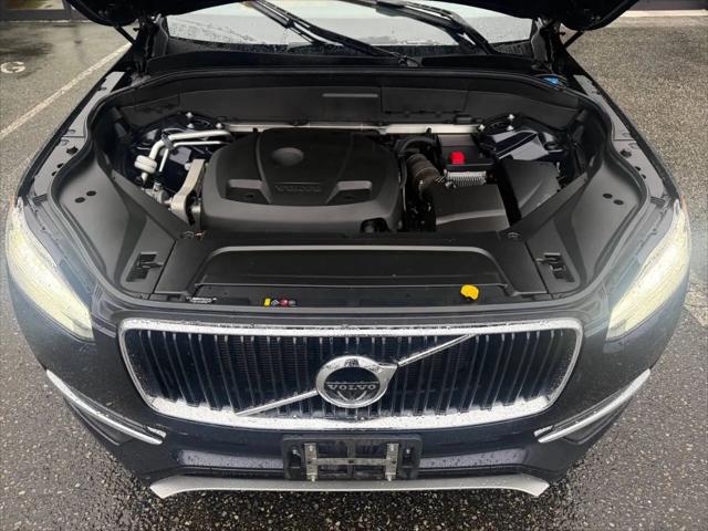 2017 Volvo XC90 T6 Momentum